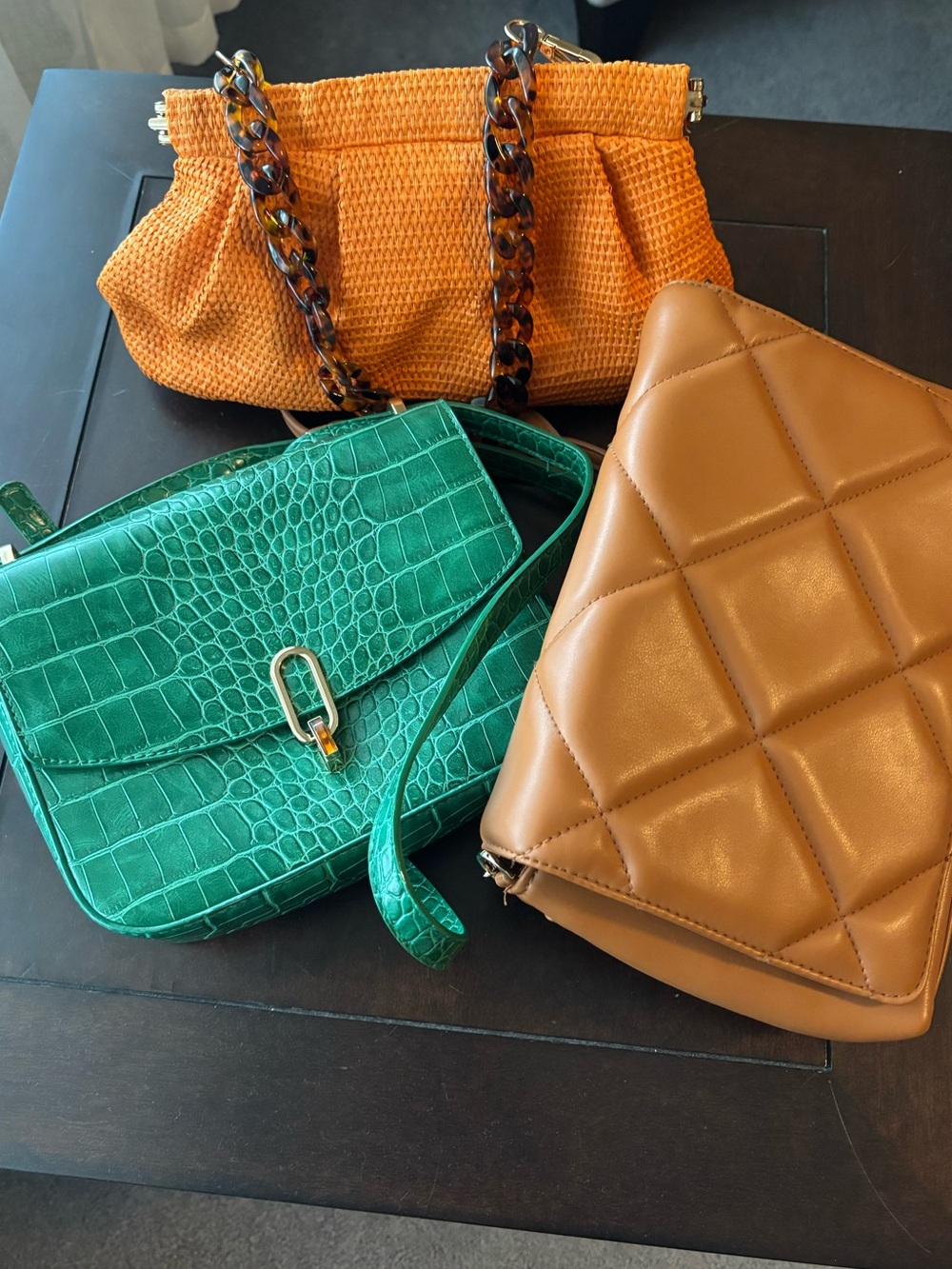 Grouping of 3 women’s handbags.